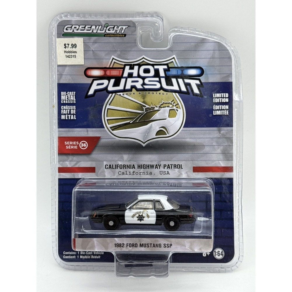 GreenLight Hot Pursuit Ford Mustang Police Car Die Cast Vehicle 1:64 Diecast CHP